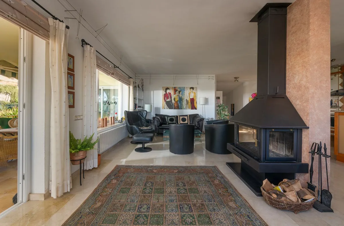 1be05bd3-9cdd-4b2b-bc8c-ed9d0d2fa62e