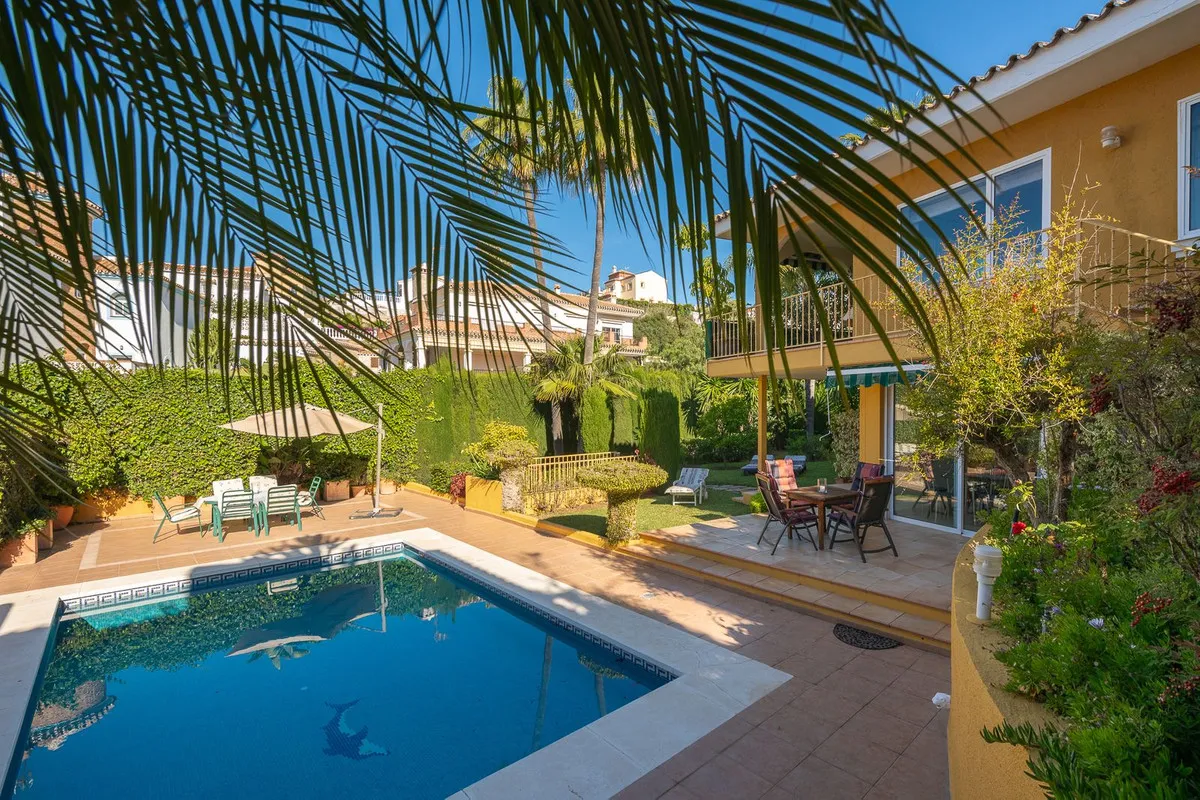 41caa647-c4eb-438e-b2cd-5f36bfd6b395