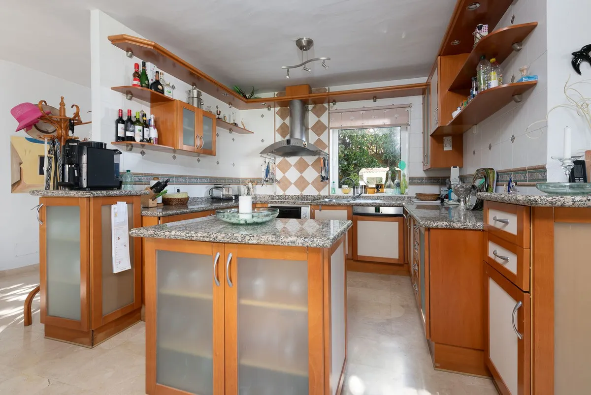 d9ab8b8b-2c22-4f6a-8be2-90f96c0c4549