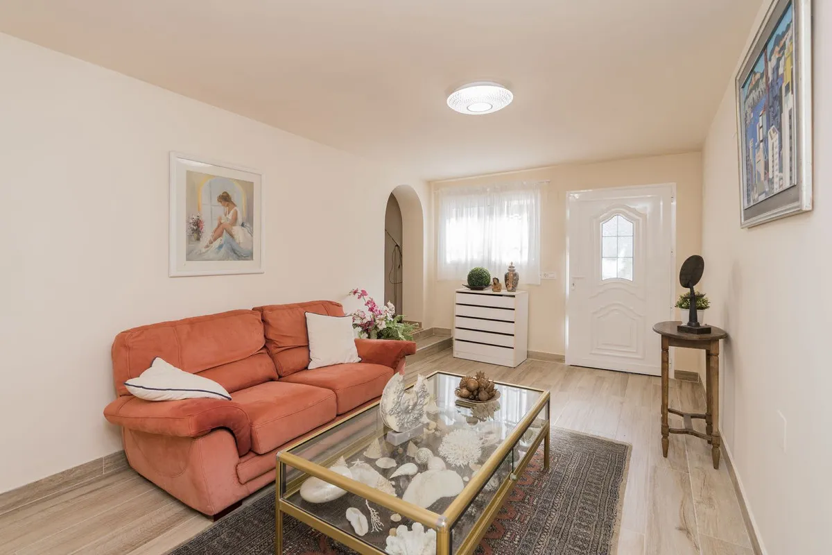 389a8f4d-c8b4-4f38-84ed-76310dbc68f5