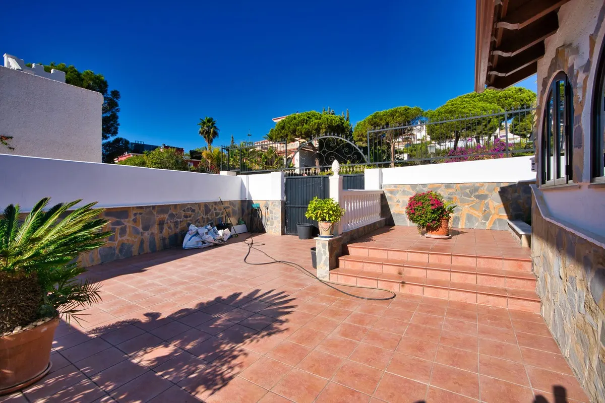 7b19b469-0b10-48e4-ac9a-78983ae3ebc5