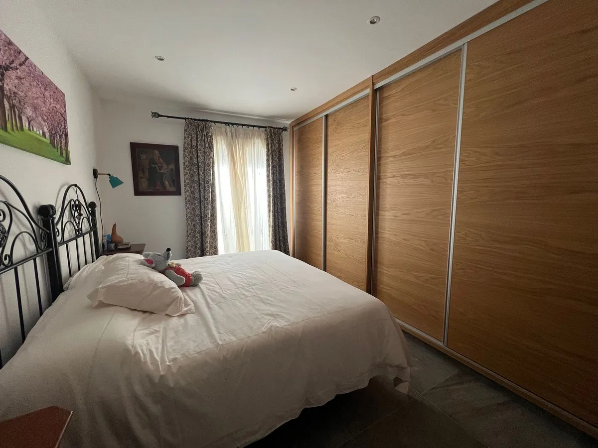 eb3acd3e-24d6-4496-8055-89c174759042