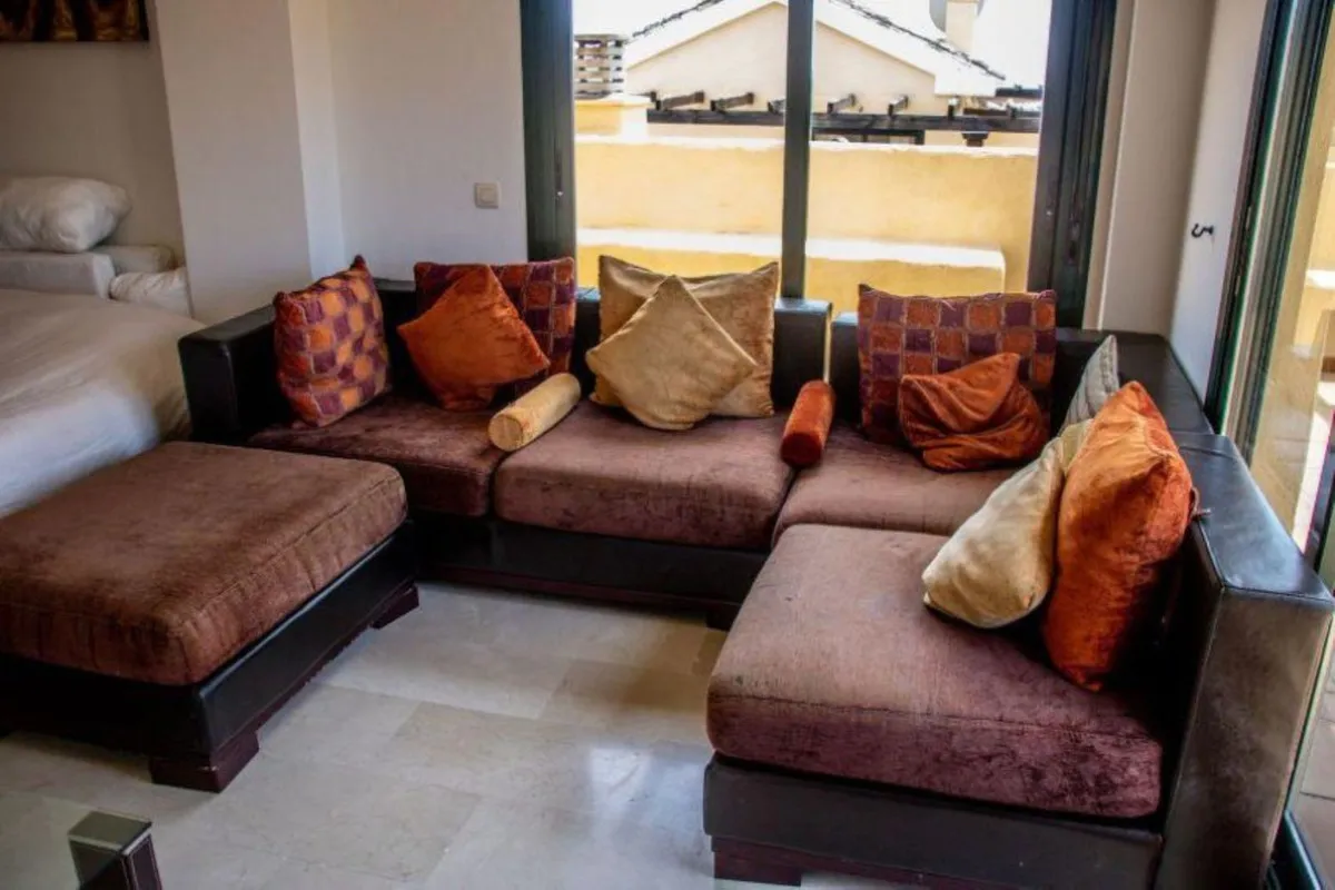 ba6af3b4-f1dd-4165-b0d8-2f97f4f9077b