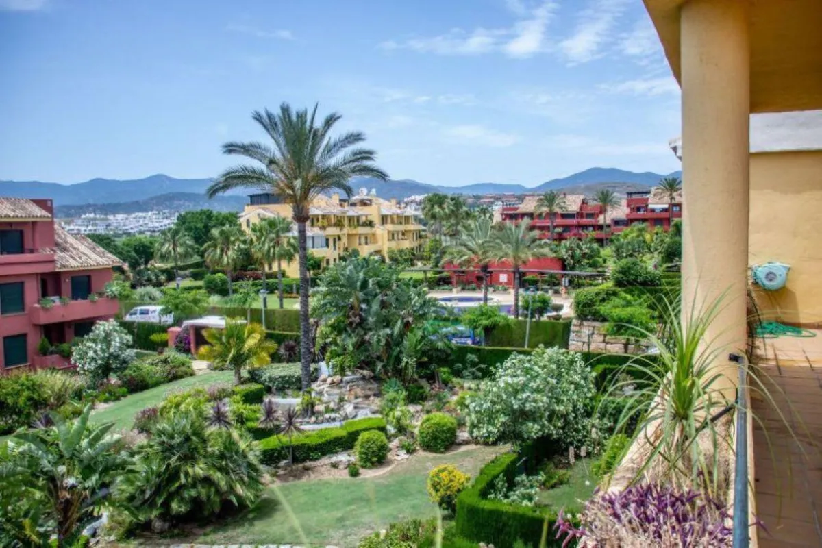 c6a317fd-0c71-4a8c-a607-a7c2b67290fb