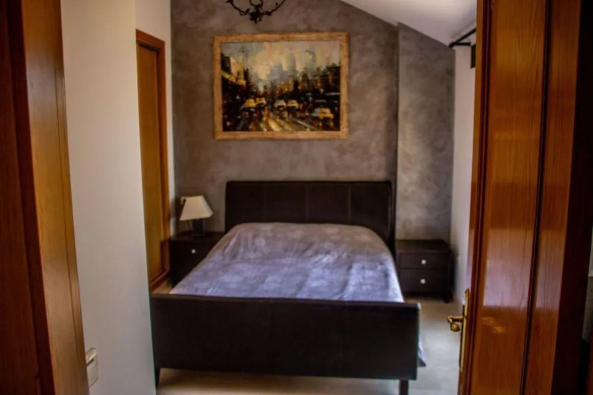 eb4cbcf5-2daa-464f-8576-2ea63c10b72f