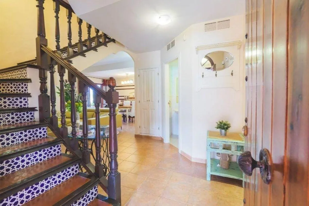 03db585b-a551-49cc-893b-b0d135e0f2b1