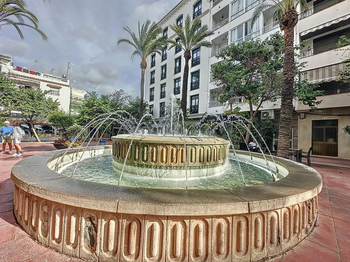 27b4b277-f883-40bb-a49c-1433aa84fd05