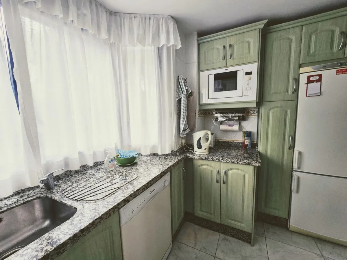 cd0304ea-af46-42a4-9767-0d8da195af81