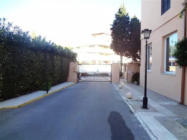 f5b497c7-dd7d-4444-a34e-4075a2db794f