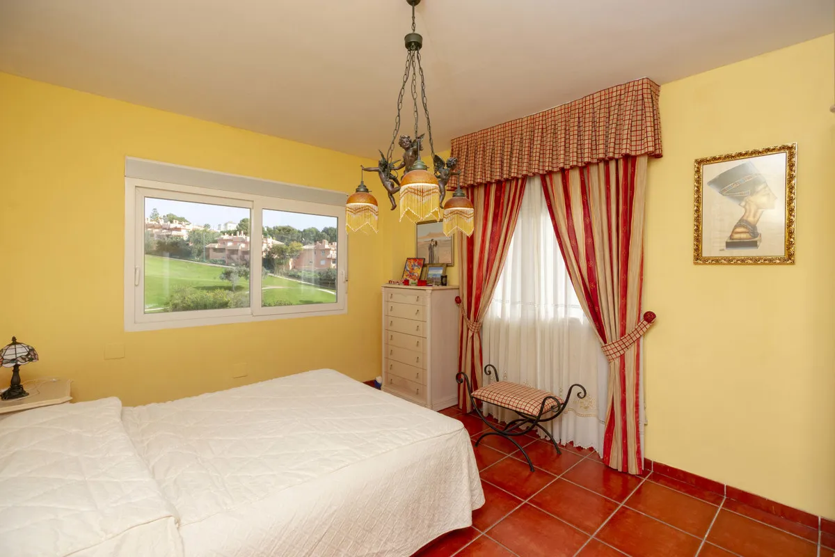 006906f6-8c49-4b05-a8fa-b256652ddb61