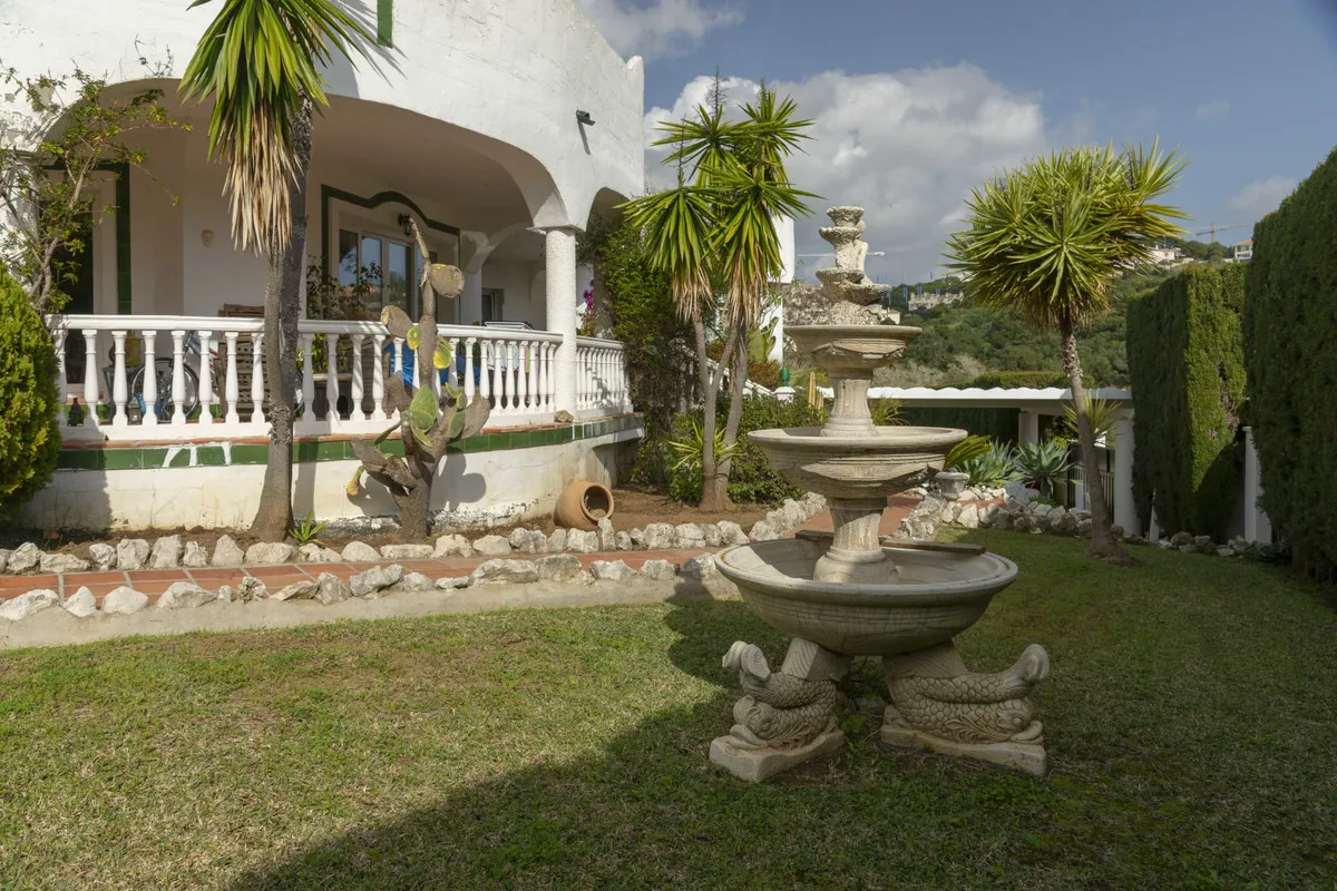 2803b459-f900-41ab-9e43-b4bc98d08edf