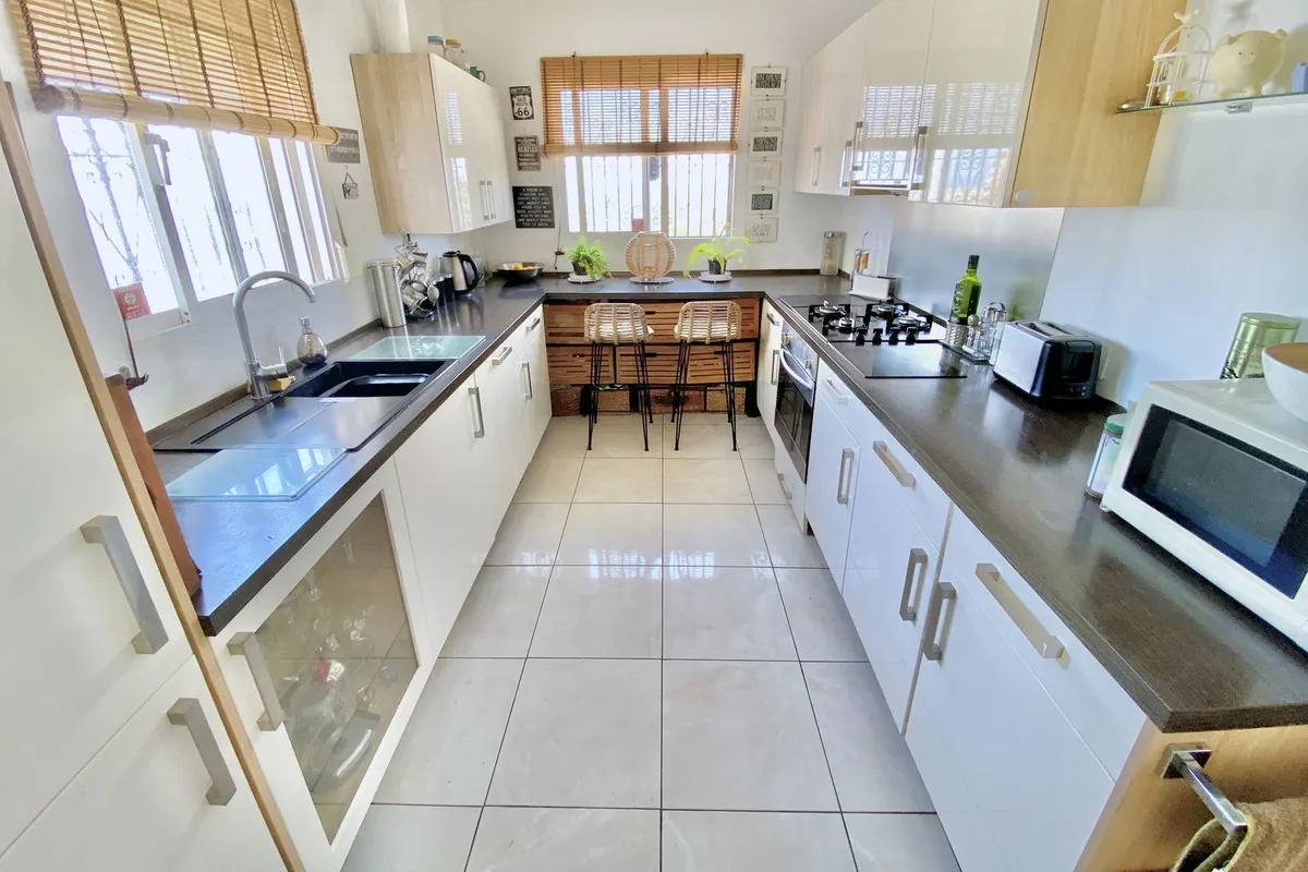 393a6883-db18-4dd6-80b1-b820a8236c60