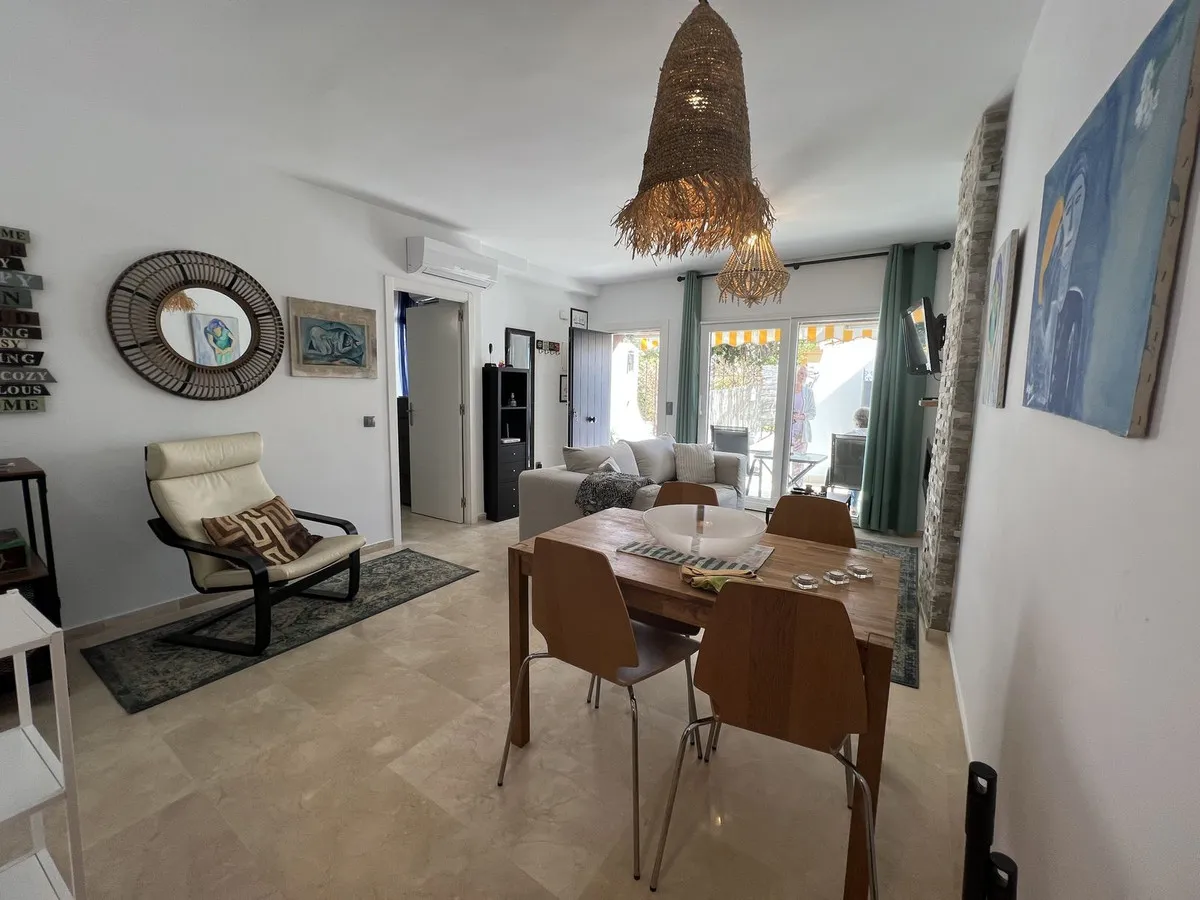 b01d5c02-add4-4667-883f-6dd9e37b54fe