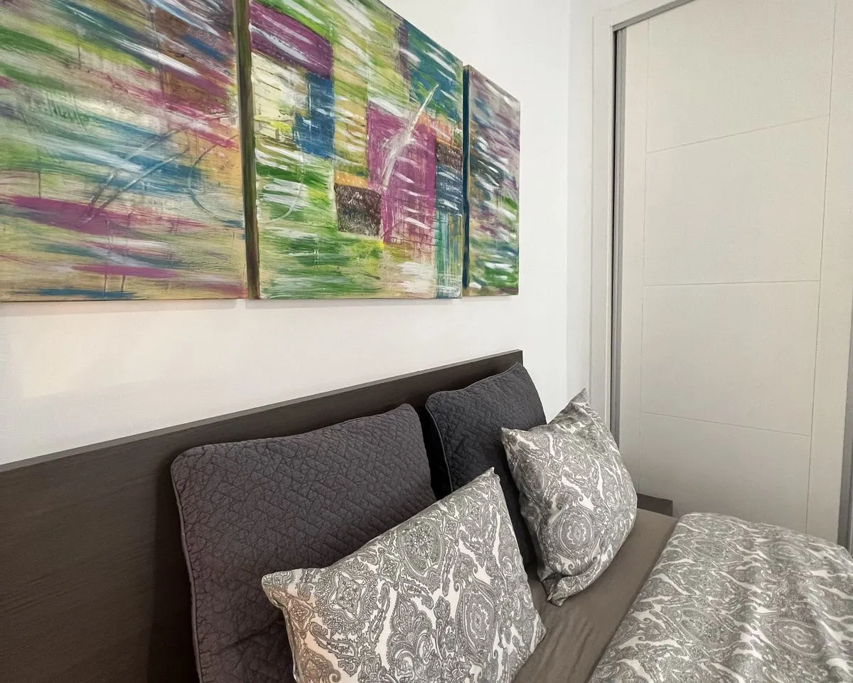 ea06b725-37cf-49bd-ab51-e355ce6fbee8