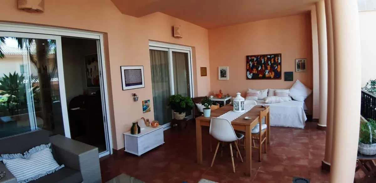 2c1ccb8e-1255-4c07-9a23-1bd37225eb87