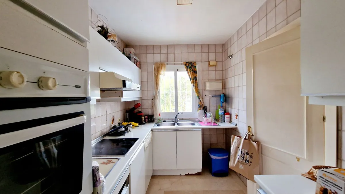 9354e223-aa54-4ccf-b93f-38e9f4f9f204