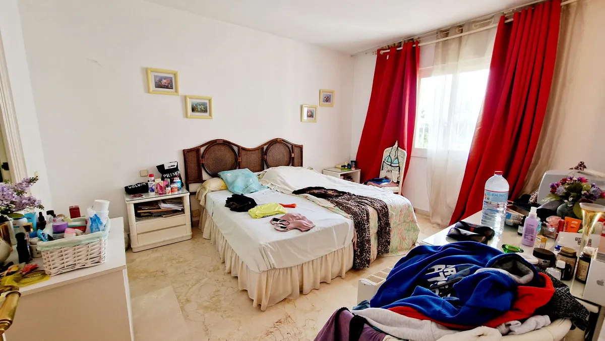 c3b0710d-16ec-4762-822f-c3c1efcd8d46