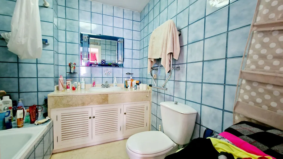 df6fb517-c662-49ca-bc59-1c6e45ca077b