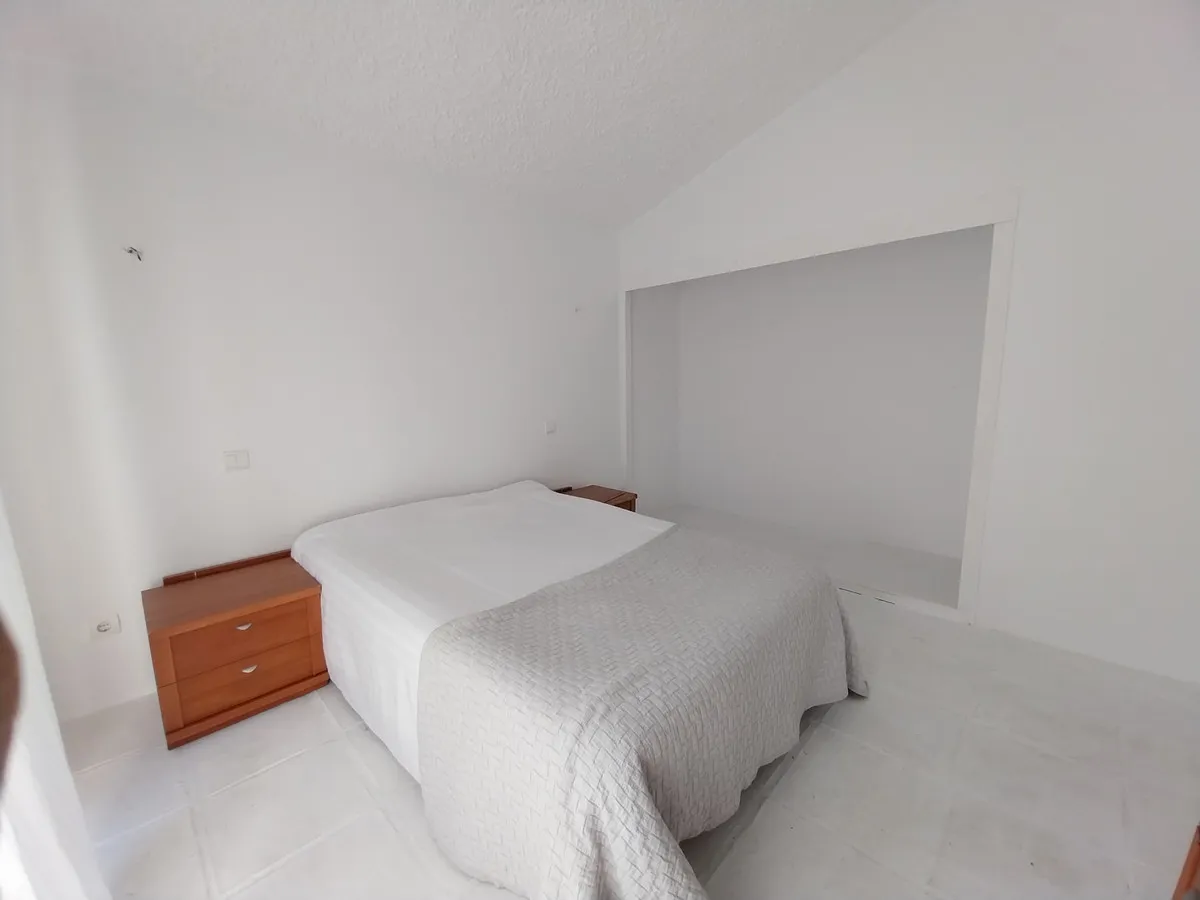 fcc592f4-1089-49f2-8d3e-ebf0ba23b364