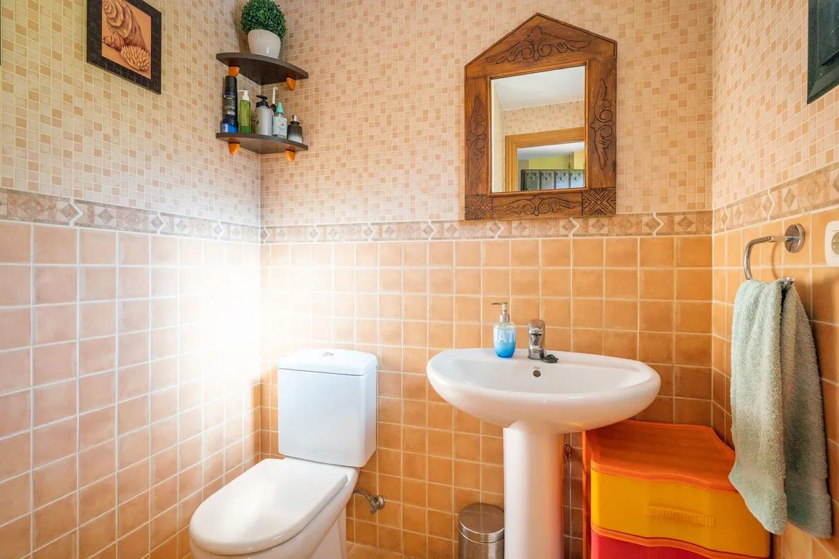 72ba67ce-4f38-400c-a53a-d61cf529e90d