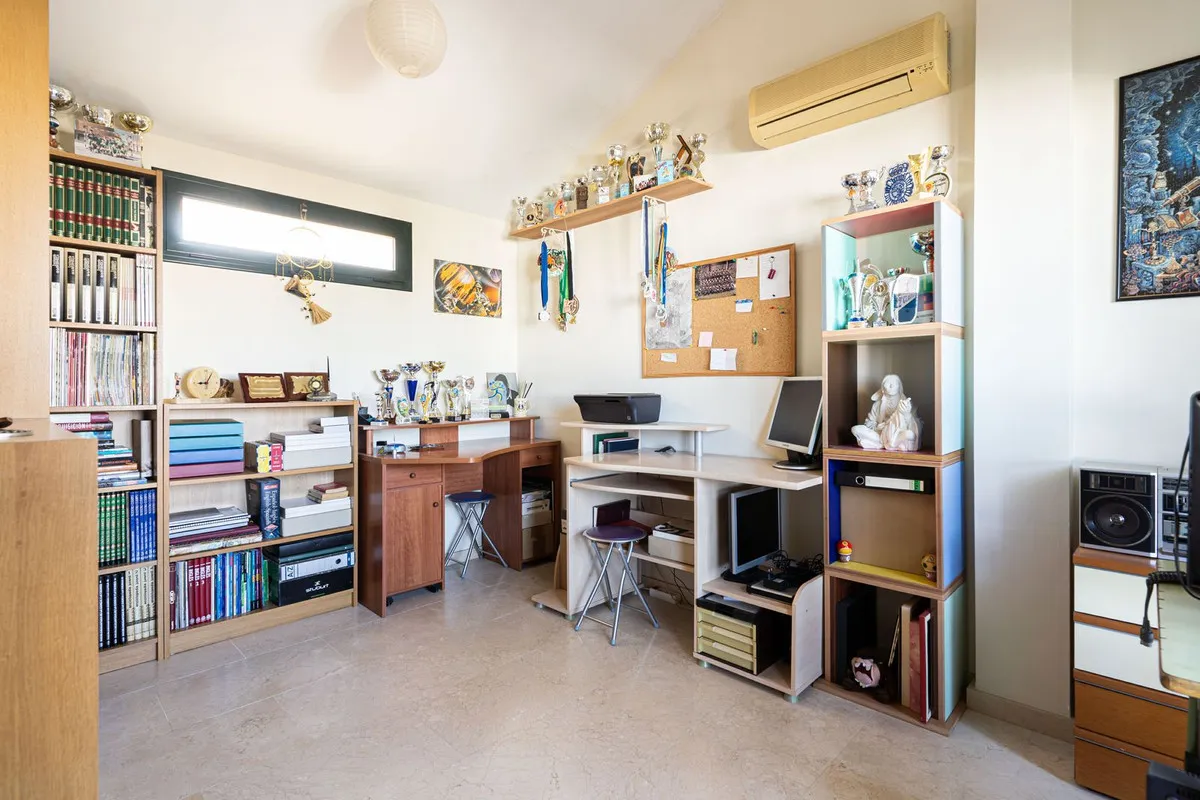 a60f4ce4-a2a1-4e57-9f69-506c7e138ce3