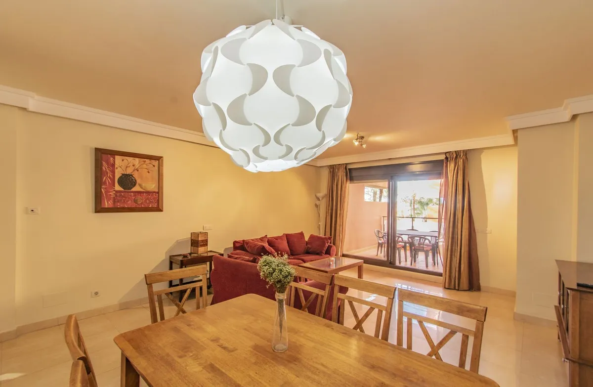 8c94529b-d5ce-4b17-ac30-dbaf4851a65b