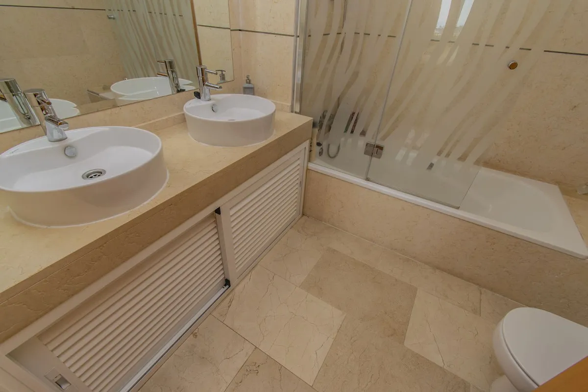 4aa96a9d-3915-4988-9539-e7ab08082166