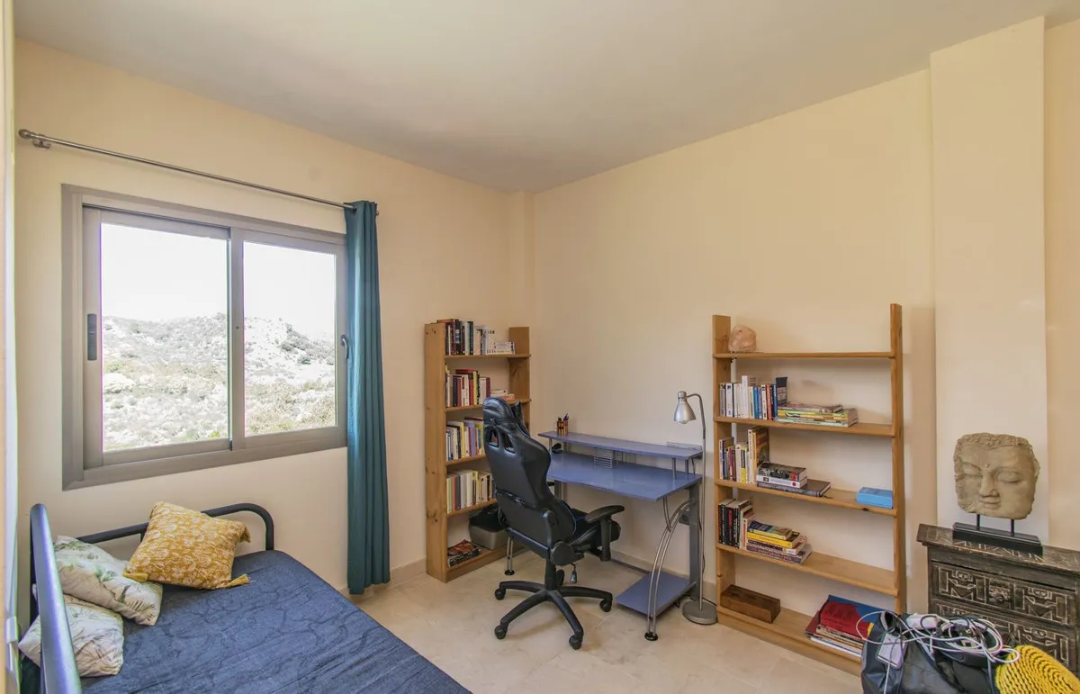 7fc14c48-54cc-4f40-bf27-ebbd43c6bdac