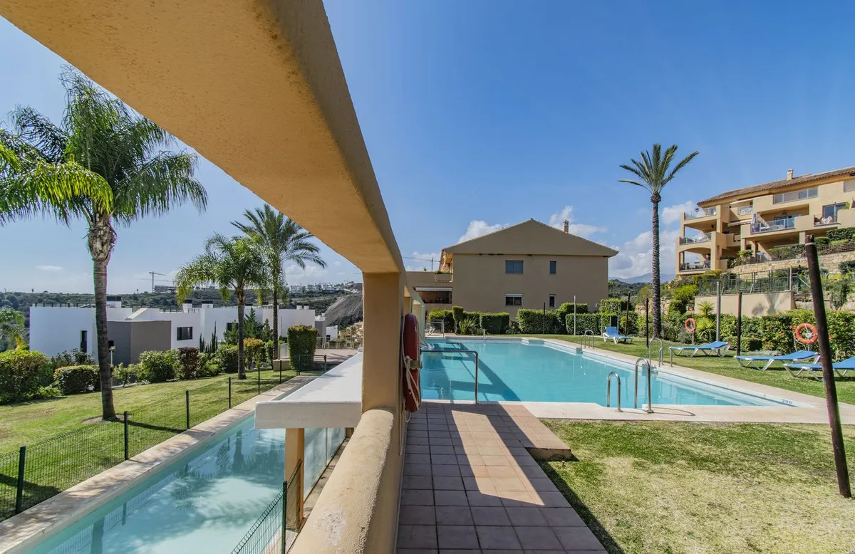 f49976db-f50f-401f-a62a-17481ff41f4d