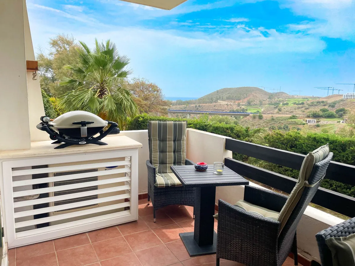 2b4ec513-155d-4f35-9e10-7a9eb193cac2