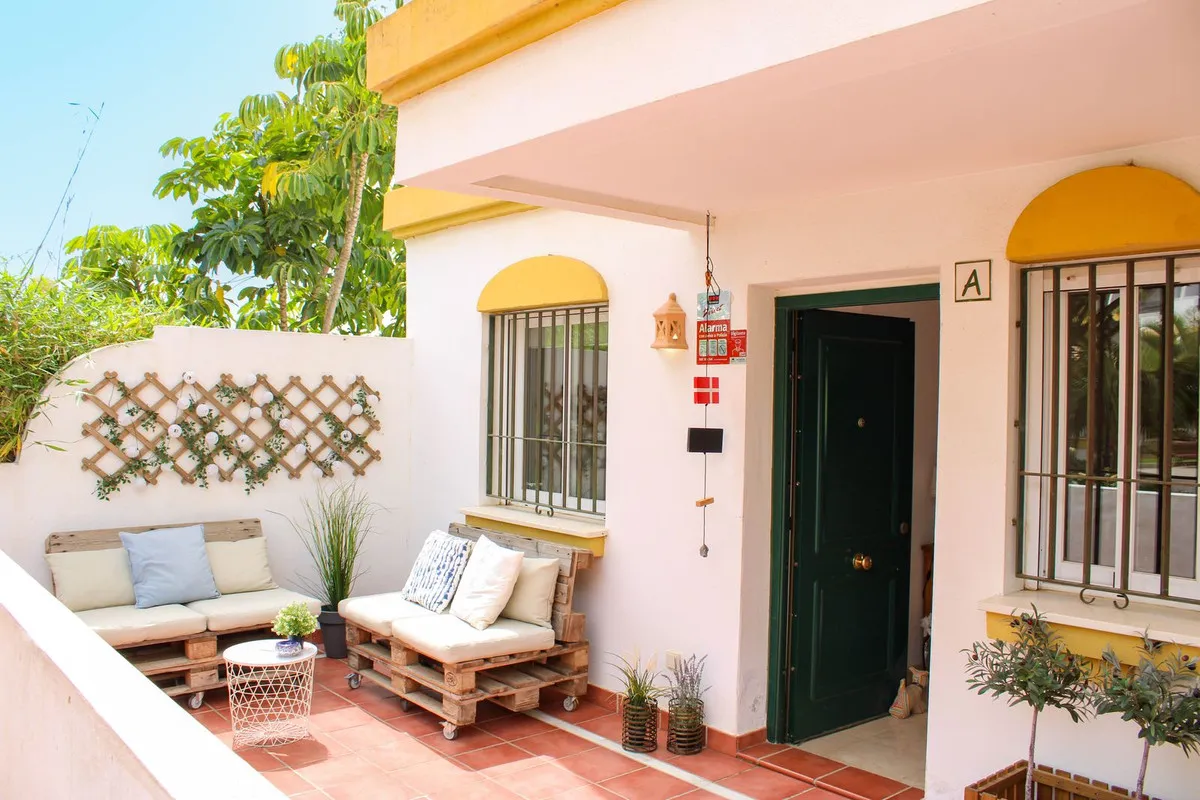 6f5fe6ad-e5b8-40d8-96fb-1642e3af1977