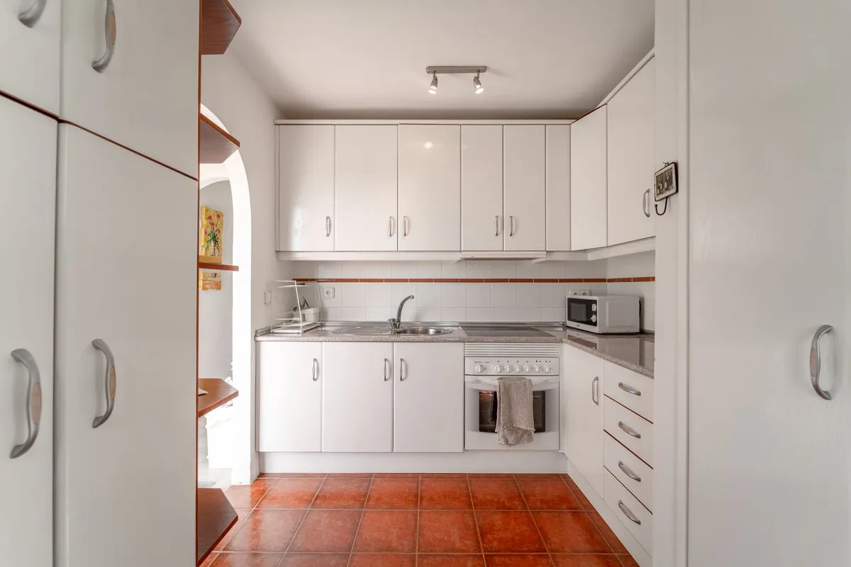 fe52f1b5-6f72-4003-905d-0399c49f34b4