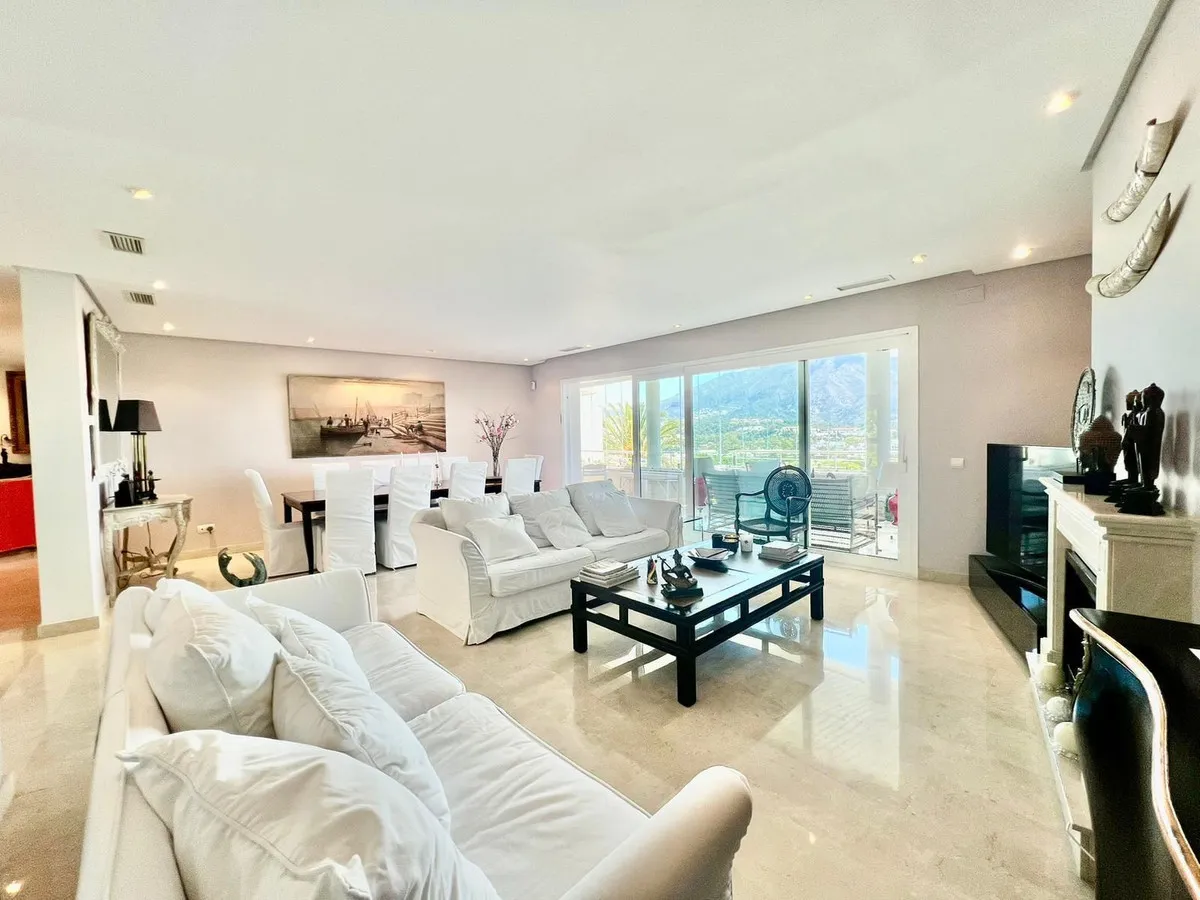 08376fa8-855b-428d-ac7f-e26879fa199f