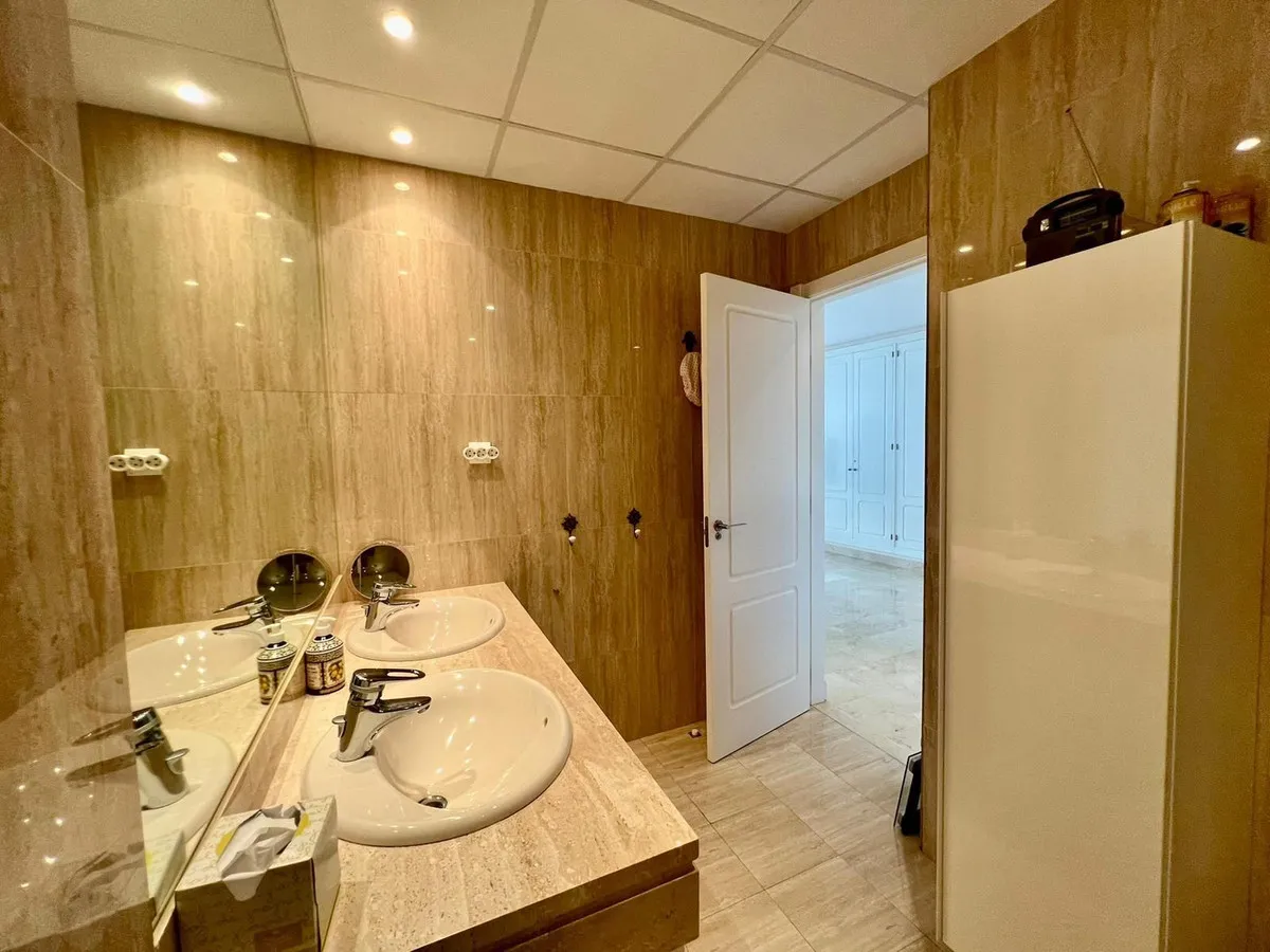 603bcbf9-0192-44c7-9bd0-ffc75e2a295c