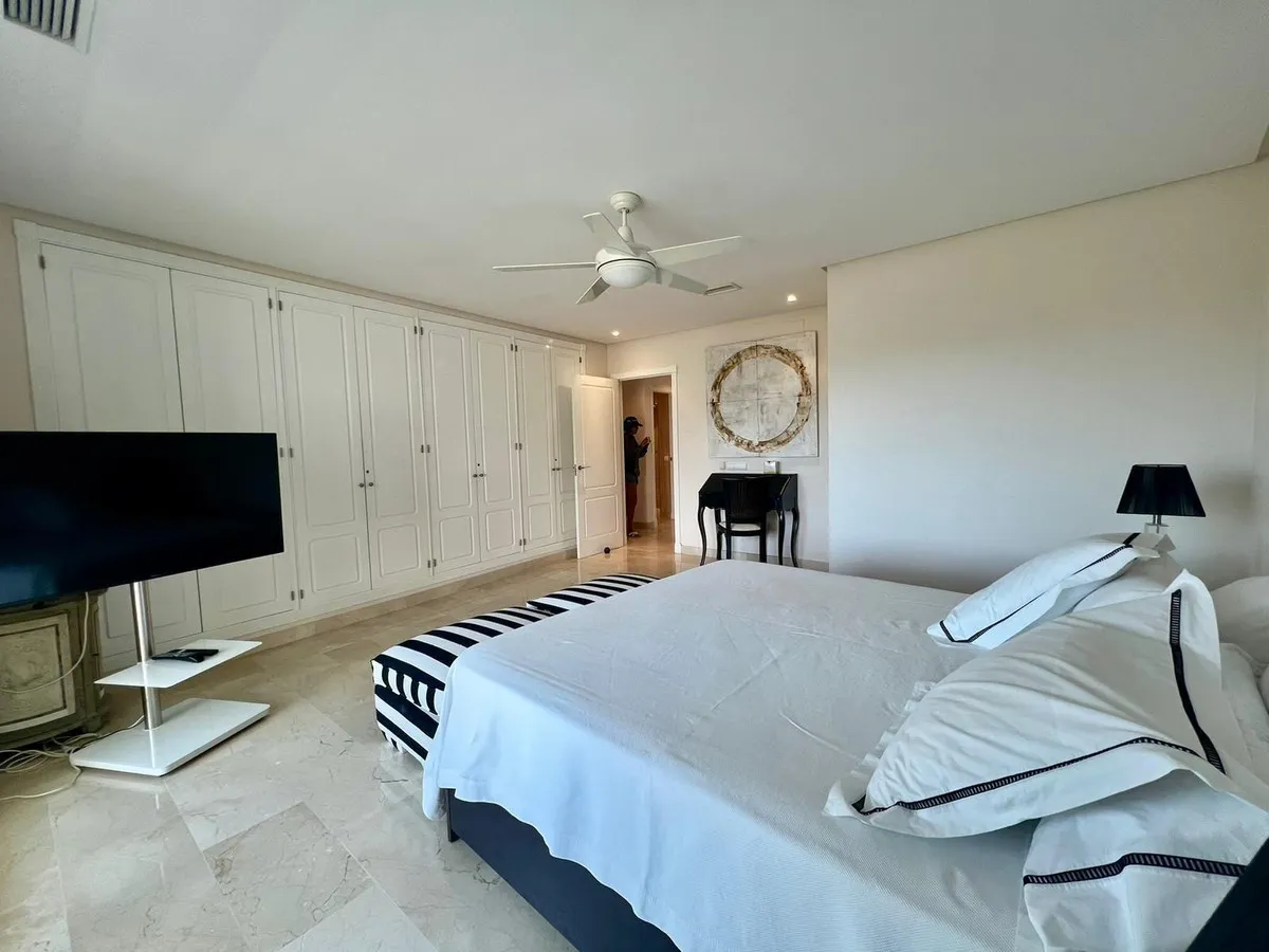 d71a2035-32f2-46b8-afd2-690b73d26d08