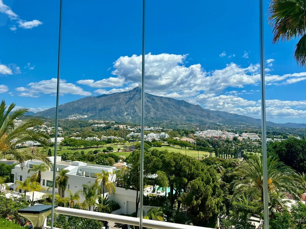 f56feb5f-8975-4a80-bdc4-e4850d8e2eb4