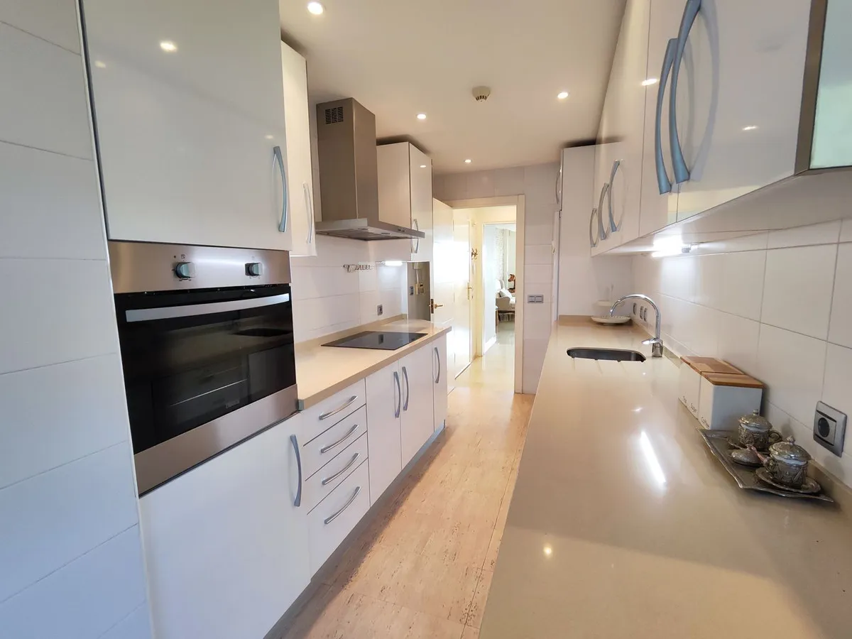 31b42548-070e-43a0-b084-3af7553fdc6c