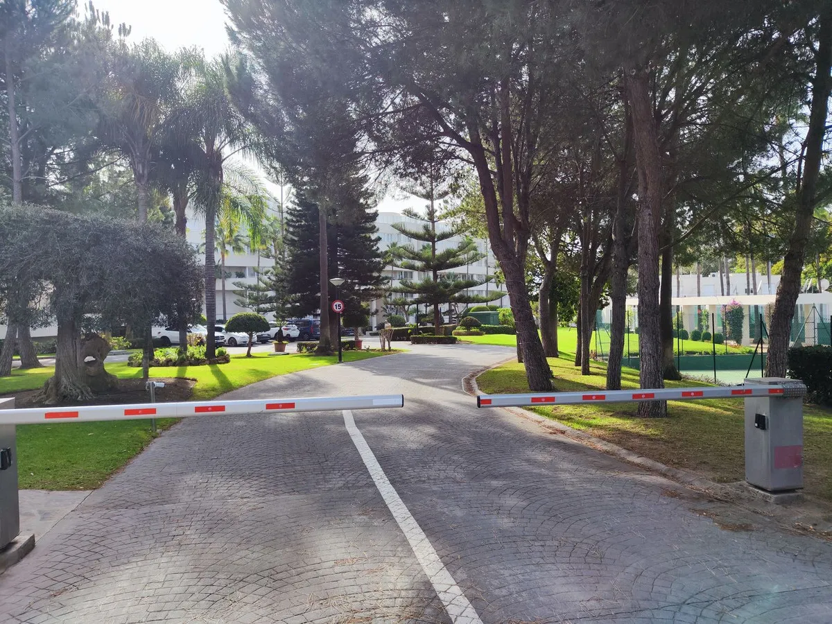 f6d0f667-b559-4f66-bd87-f11cb158a243