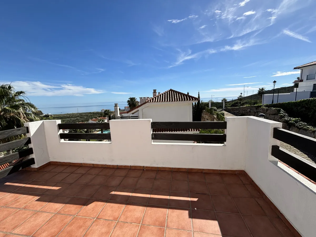 5e621b76-26cc-4199-8473-62e8c0a888b4