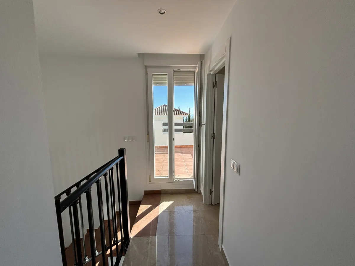 da3791fb-017e-4cc6-9091-935ce8622a43