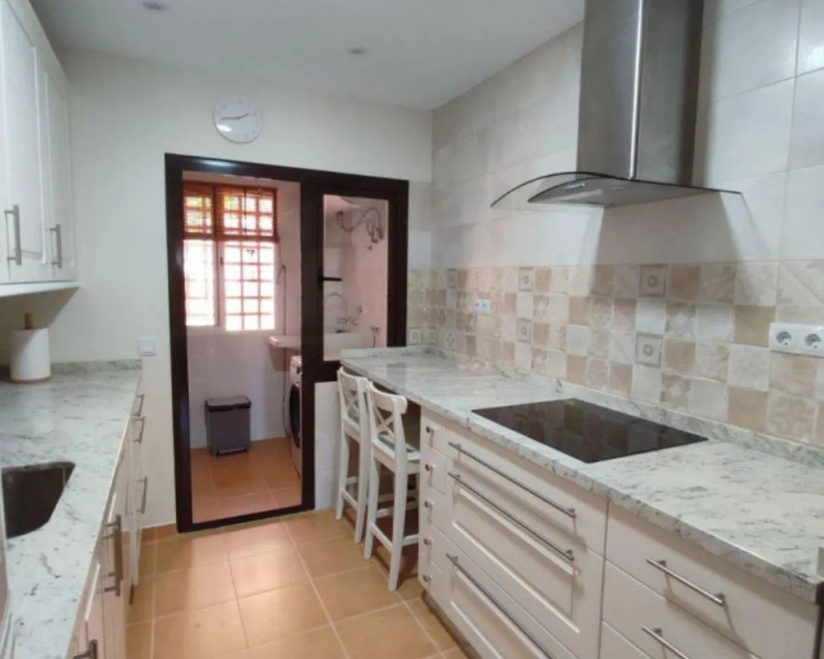 56705532-170e-4bda-bfe7-d1c053c4df32