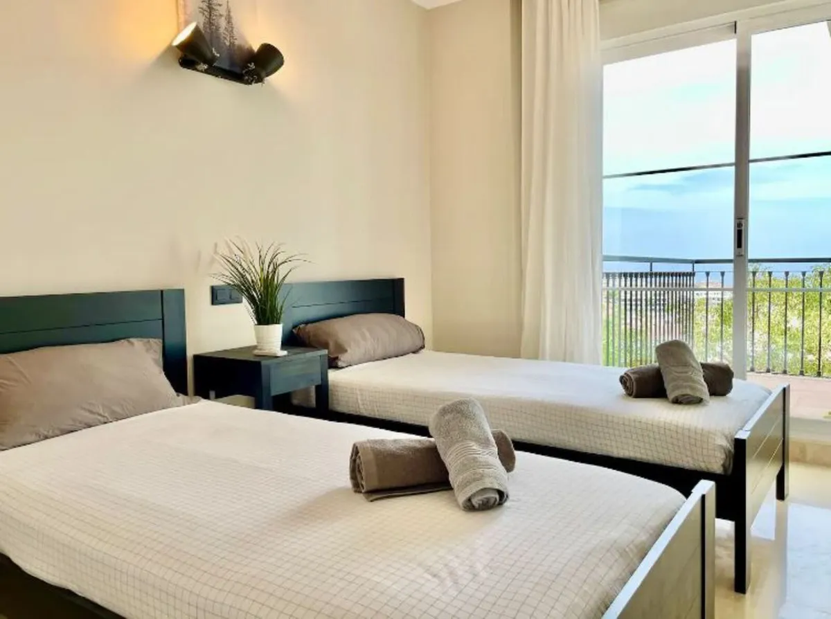 71a6b3ca-00f4-41ec-bdeb-a3415c4a1e4f