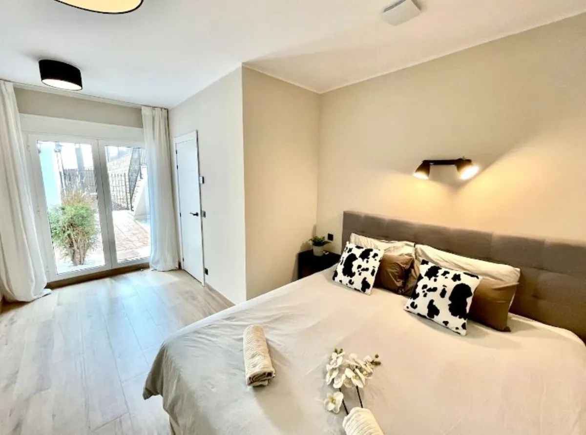 8c48622c-0a01-4df0-8778-9a6e668fa5a6