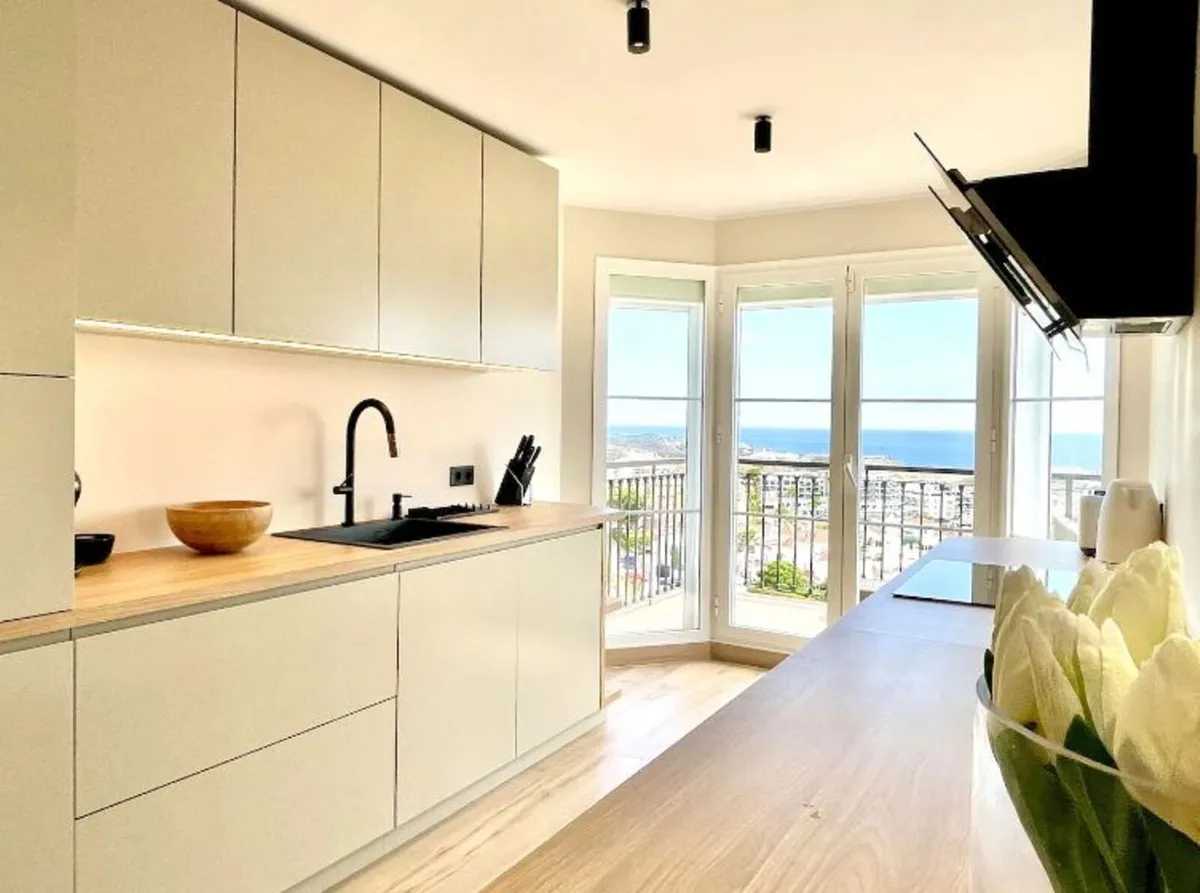 b1d086da-f68d-4007-a0a9-042cd600dfb1