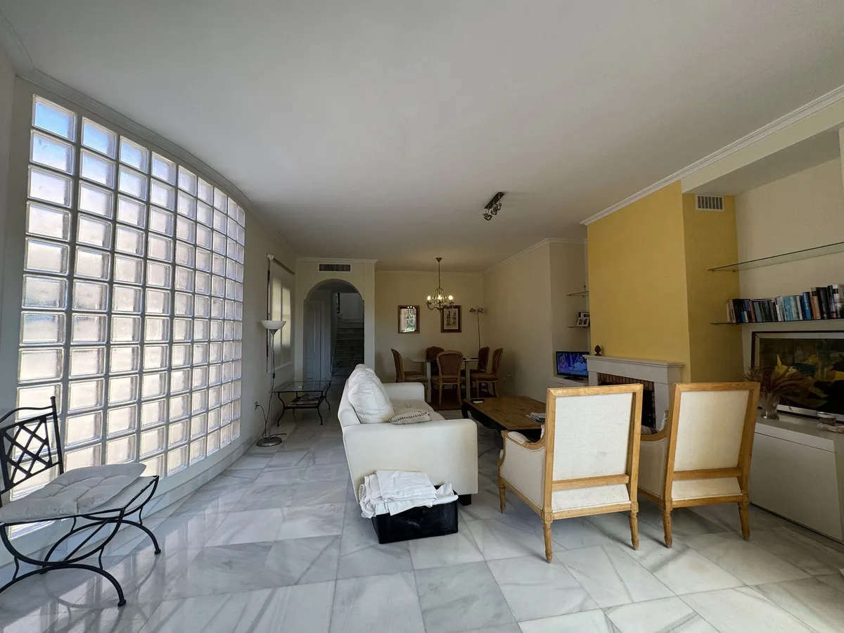 b20c9360-c5cf-42b6-bc5d-1a365103a140