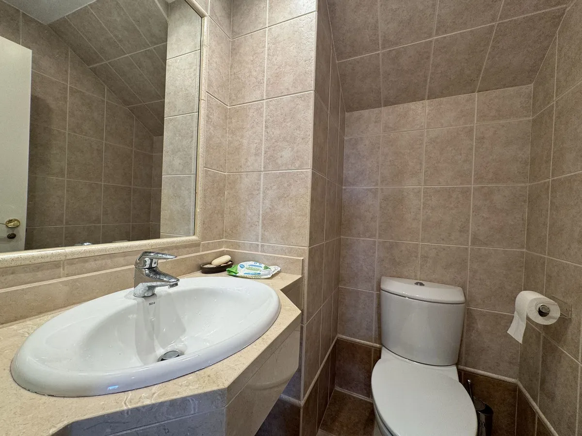 e2bea4ea-b968-4d44-ad6a-d1bbef4f9bfd