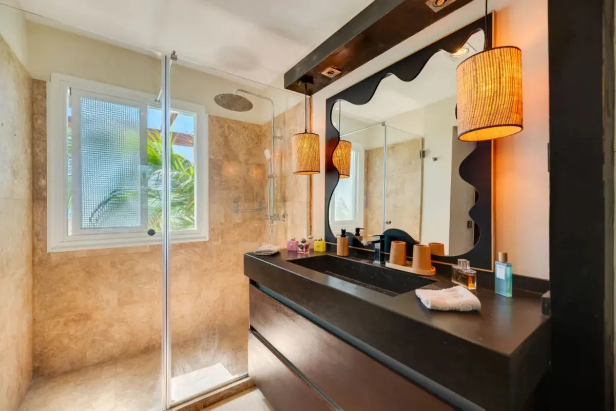 4f9dedaf-60bb-4883-a725-16e825c51b06