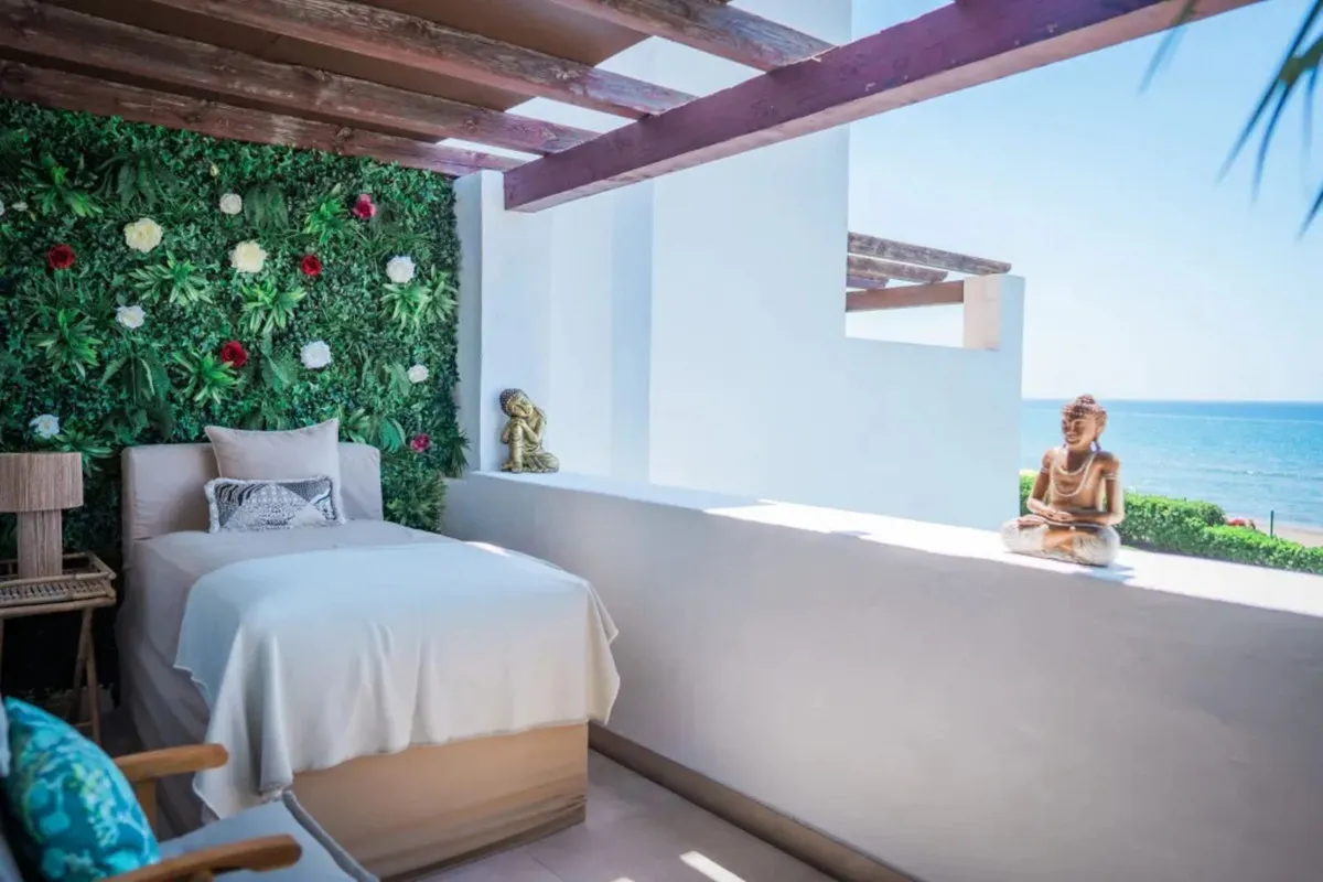 6f05ba7b-d55c-4380-818a-ec65b5820dff