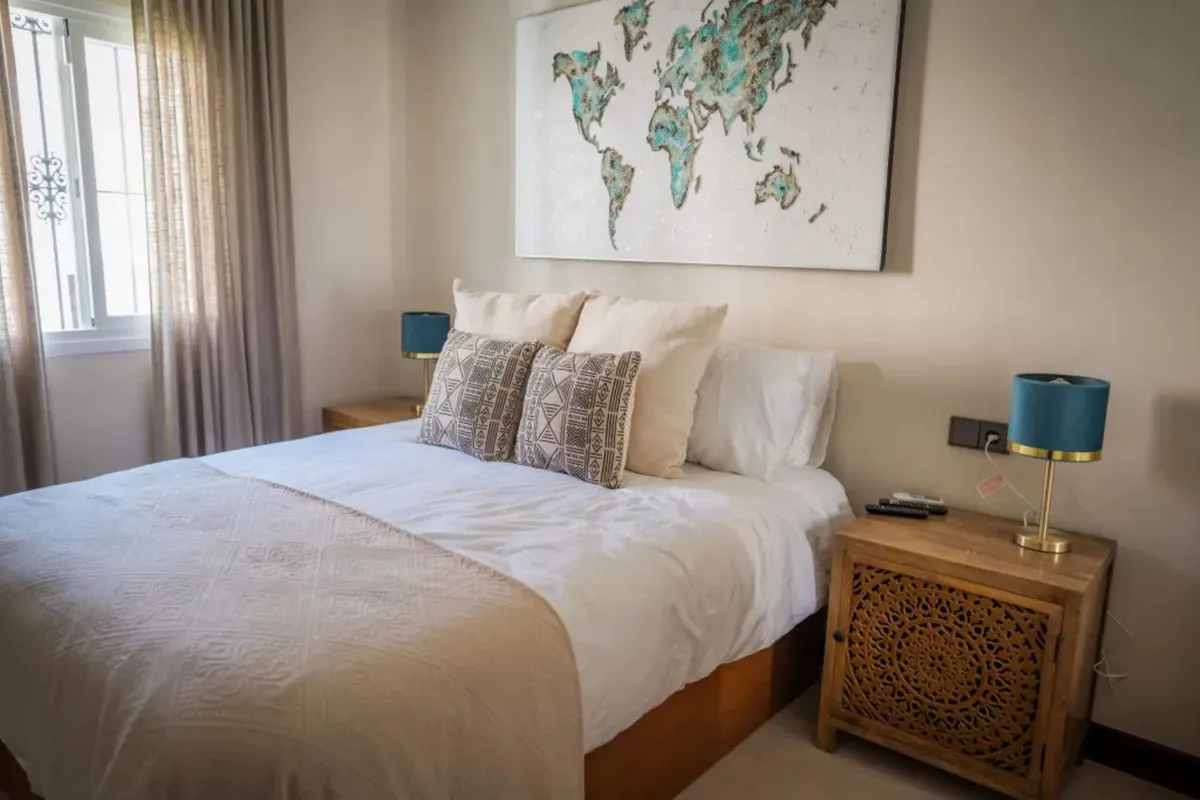 c7ec0bd6-0267-46f9-8385-87858431c3c7