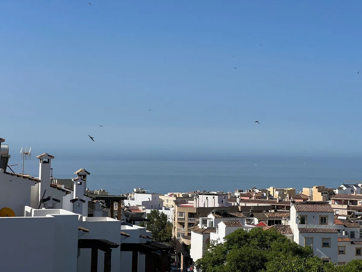 00ed71e0-0bac-4249-8665-646c580ecf1f